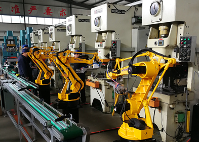 Robot stamping assembly line